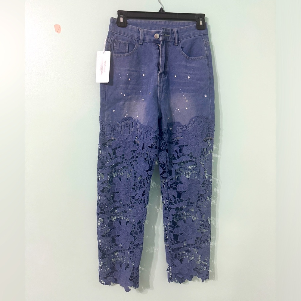NWT Monvess Jeans with lace details size 24